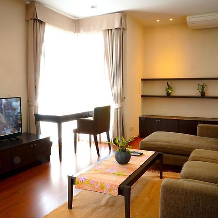 Siam Bright Suite Bangkok Exteriör bild